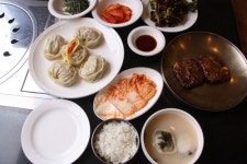  [주간한국] [이야기가 있는 맛집(281)] ‘동신면가’ 박영수 대표 