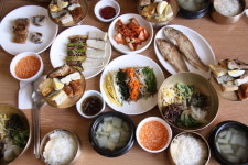  [주간한국] [이야기가 있는 맛집(292)] ‘까치구멍집’ 서정애 대표 