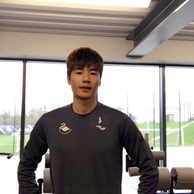  기성용, 연봉은 얼마?...'억'소리 나  | 포토뉴스