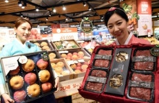  롯데·이마트·홈플러스, 특색 살린 설 선물세트 본 판매 돌입 