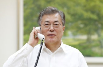 문재인 대통령 '승부수' 대북특사, 이르면 다음주 파견