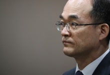  靑, 문무일의 자치경찰 先도입론 반박…검경 수사권 조정 늦어져 