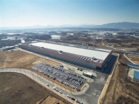  한화큐셀, 미국 무역장벽 정면 돌파…美 조지아주에 태양광모듈 공장 