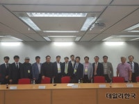  소규모 태양광 발전사업자의 역습…임야 태양광 새 국면맞나 