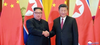 김정은·시진핑, 베이징서 3차 정상회담…북·중 관계 '결속' 강조