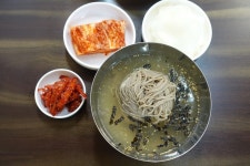  [주간한국] [이야기가 있는 맛집(337)] 휴가지 맛집⑤ 서울의 국수 