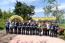  김해 진영레일파크 이색 기차카페 ‘꿀벌여행’ 개점 