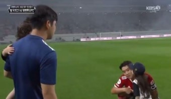 박주호 딸 나은, 매치볼 키즈 등장…이동국에 볼 뽀뽀 '흐뭇'