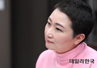 이언주, '아들 군 특혜 논란' 추미애 향해 
