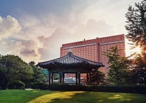 호텔신라 올해 승진 인사 없다… 임원 20% 줄여