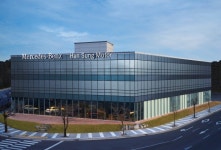 벤츠, 강릉 전시장 및 서비스센터 개장…강원 영동 첫 공식매장