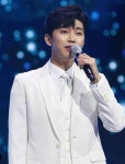 임영웅, '별빛 같은 나의 사랑아' 발매 앞두고 한 컷 '훈내 폴폴'