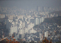 경매시장 관망…서울 아파트 경매 낙찰률 최저