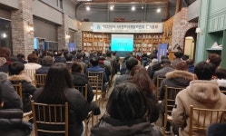 충남 천안시개발위원회, 미래세대 양성 위한 장학금 전달 눈길