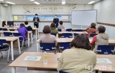 상주도서관 화령분관, 인문학 작가 초청 특강