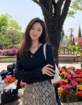 닥터로이어 이주빈, 주변 밝히는 햇살 미소 봄이었다