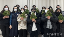 영천署, 학교폭력 예방 크리스마스트리 만들기 체험 진행