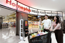 경기 남부 공략 홈플러스, 메가푸드마켓 야탑점 리뉴얼 오픈