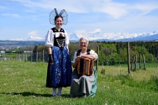 요들레이~ 요들레이요~ 서울 한복판에 알프스의 소리 울려 퍼진다