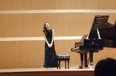 피아노와 타악기의 하모니...한지민 낯설지만 의미있는 도전 통했다