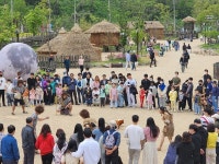 화순군, 고인돌 유적지···한여름 밤의 버스킹 개최