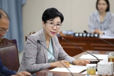 한춘옥 전남도의원, 계절근로자 인력 지역 확대해야
