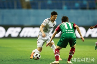 'K리그1 선두' 김천상무, 대전과 무득점 무승부...5경기 연속 무패