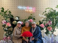 동구행복한어르신복지관 지금 여기, 함께 꽃 피우는 가장 소중한 꽃