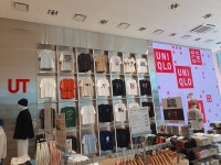 [현장] 버리지 말고 고쳐 입으세요...유니클로 롯데월드몰점, 옷 선순환의 실천 공간