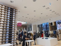 [현장] 버리지 말고 고쳐 입으세요...유니클로 롯데월드몰점, 옷 선순환의 실천 공간