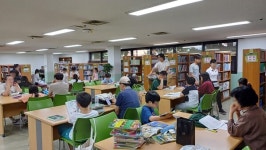 [포토] 한밭도서관, 추석 맞아시민들로 북적