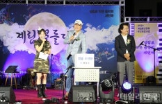 [영상] 상주시 계림동번영회, 세 번째 냉림로 작은 음악회 가져