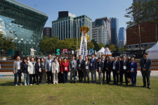 세대 간 융합 2024 서울탄생&실버 세대공감축제 열려