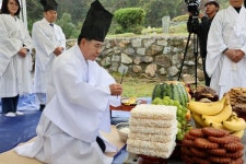 계룡시, 공설봉안당(정명각) 무연고 제례행사