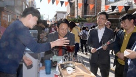 [포토뉴스] 강기정 광주광역시장, 동명커피산책 참석