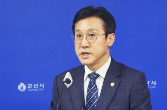 검찰, 신영대 의원 구속영장 청구...태양광 뇌물·여론조작 혐의