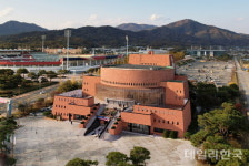 김천시, 문화예술회관 전면 리모델링...2026년 3월 재개관