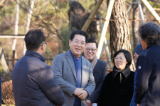 김영록 전남지사, 구례서 민간정원 브랜드화 구상