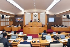 룸살롱 접대, 제식구 감싸기, 편가르기 의혹 투성이 파주시의회