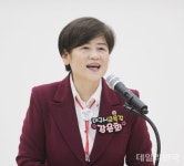 침산유치원 개원 격려사 하는 강은희 대구교육감