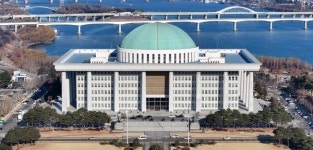 전남지역 국회의원 10명, 지역구에 자가 한 명도 없어