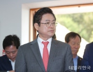 박정희 대통령 생가 찾은 이철우 경북도지사