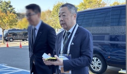 [포토] 경주 찾은 박정원 두산 회장
