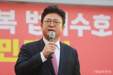 구미역 광장에서 연설하는 강명구 의원