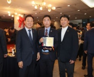 서배근 미주총연 창원지회장, 경남도지사 표창 수상