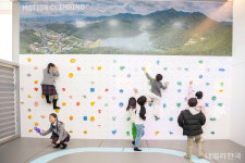 구미시 작년 돌봄시설 20곳에 8만여명 이용...만족도 99%