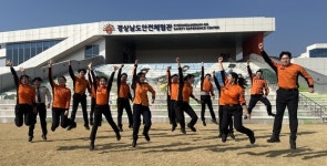 경남·전북 안전체험관 흑백안전요리사 홍보영상 눈길