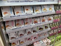 [르포] 휘핑크림도, 초코도 내맘대로…CU, 성수에 디저트 특화점