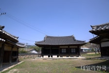 [이운경의 경북 스토리텔링-3] 내시고택의 여인들에게 바치는 애가(哀歌)
