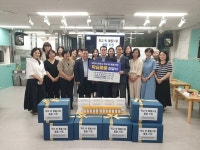 성산웰푸드천안돌봄지점 | 천안교육지원청, 지역사회 연계 돌봄 강화…2219명에 학습물품 전달